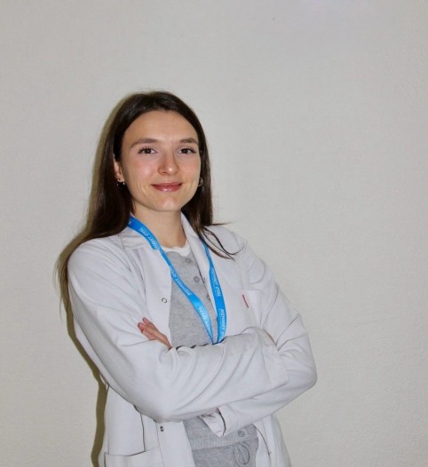 İREM DEMİRKOL